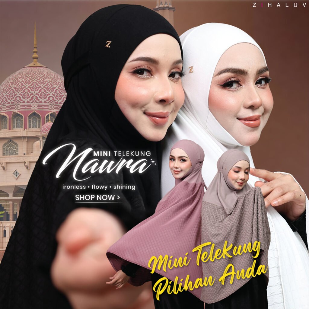 Nawra Mini Telekung hitam dan putih dengan latar masjid. Mini telekung pilihan anda, ironless, flowy dan shining