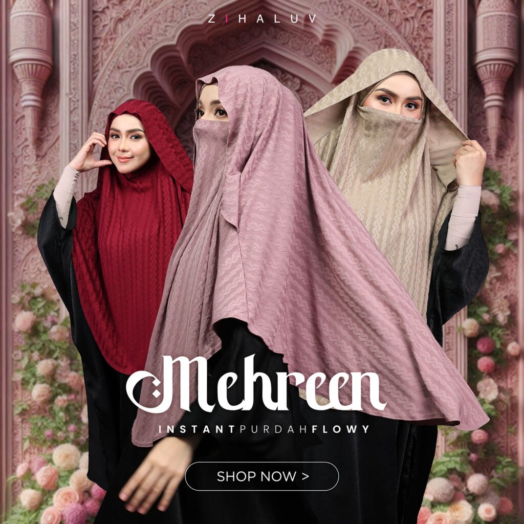 Mehreen Instant Purdah Flowy dalam warna maroon, dusty pink dan khaki dengan latar gerbang Maghribi